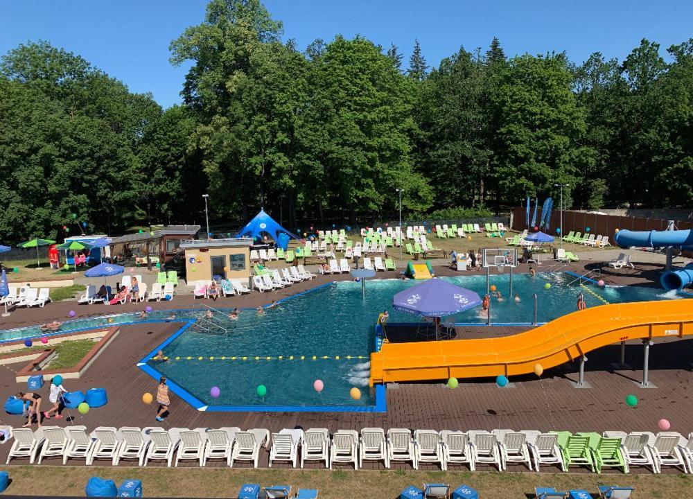 "W Zdroju" - Apartament Cieplice, Aquapark, 耶莱尼亚古拉 外观 照片